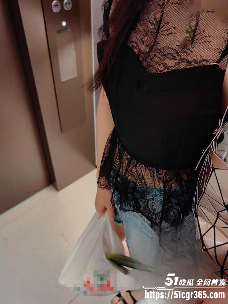 乱伦淫声骚语调教内射嫂子05 乱伦淫声骚语调教内射嫂子05