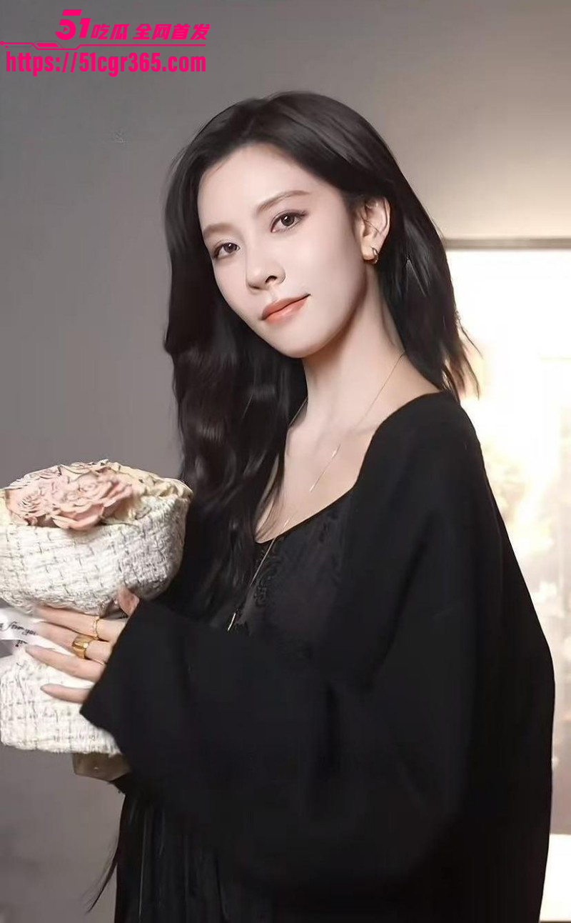 窦靖童宋妍霏女同性爱视频013