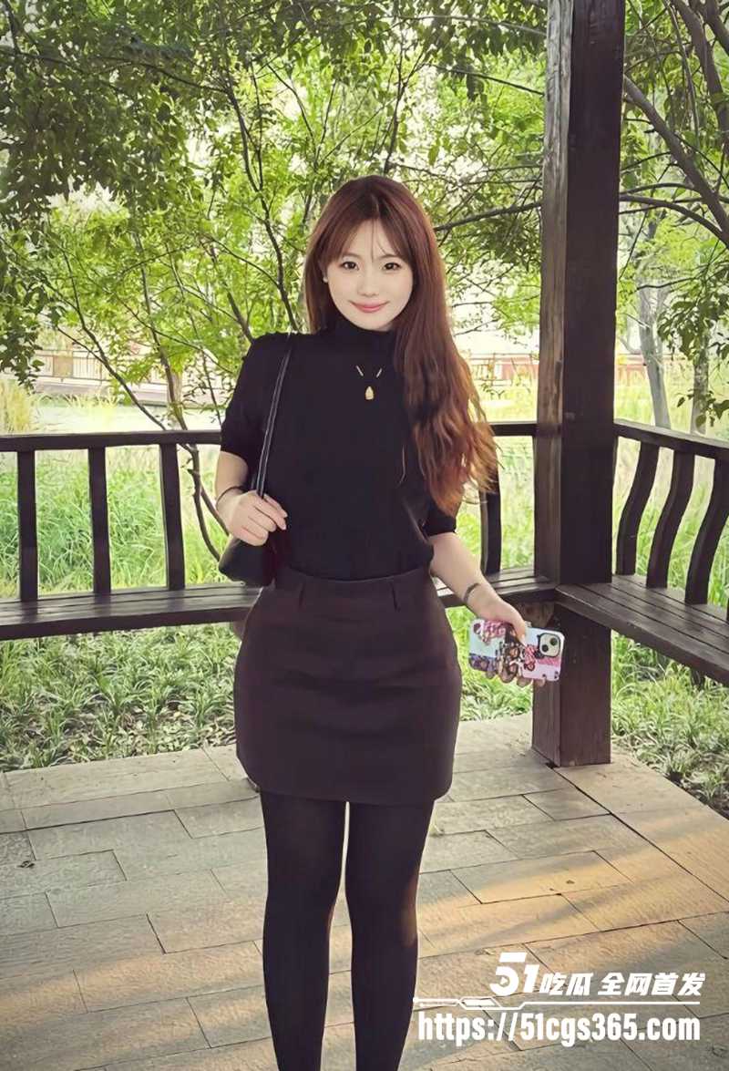 上海大学生李佳怡群p视频流出 1 拷贝 上海大学生李佳怡群p视频流出 1 拷贝