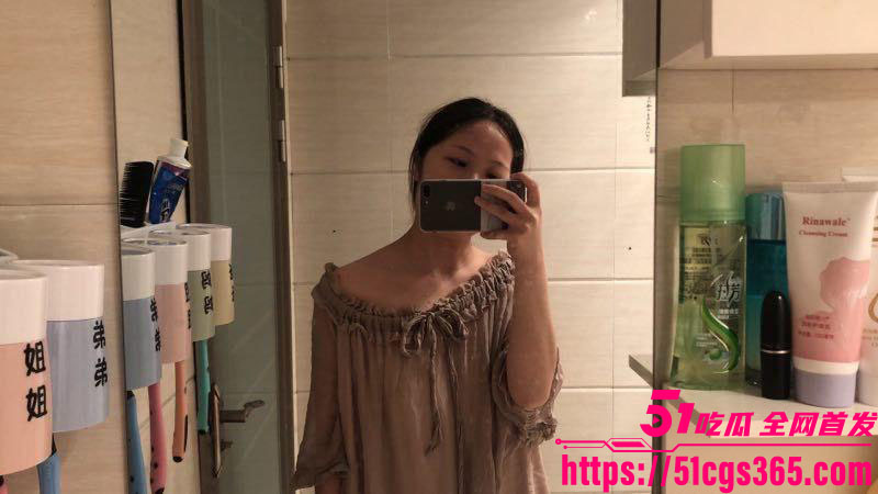 湖北武汉酒店销售龚萍黑料流出 2 湖北武汉酒店销售龚萍黑料流出 2