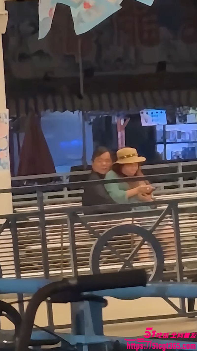 长洲码头六旬老人活春宫被捕 3