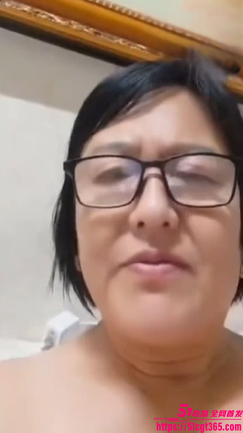 东营利津县大姨裸聊大瓜 1 东营利津县大姨裸聊大瓜 1