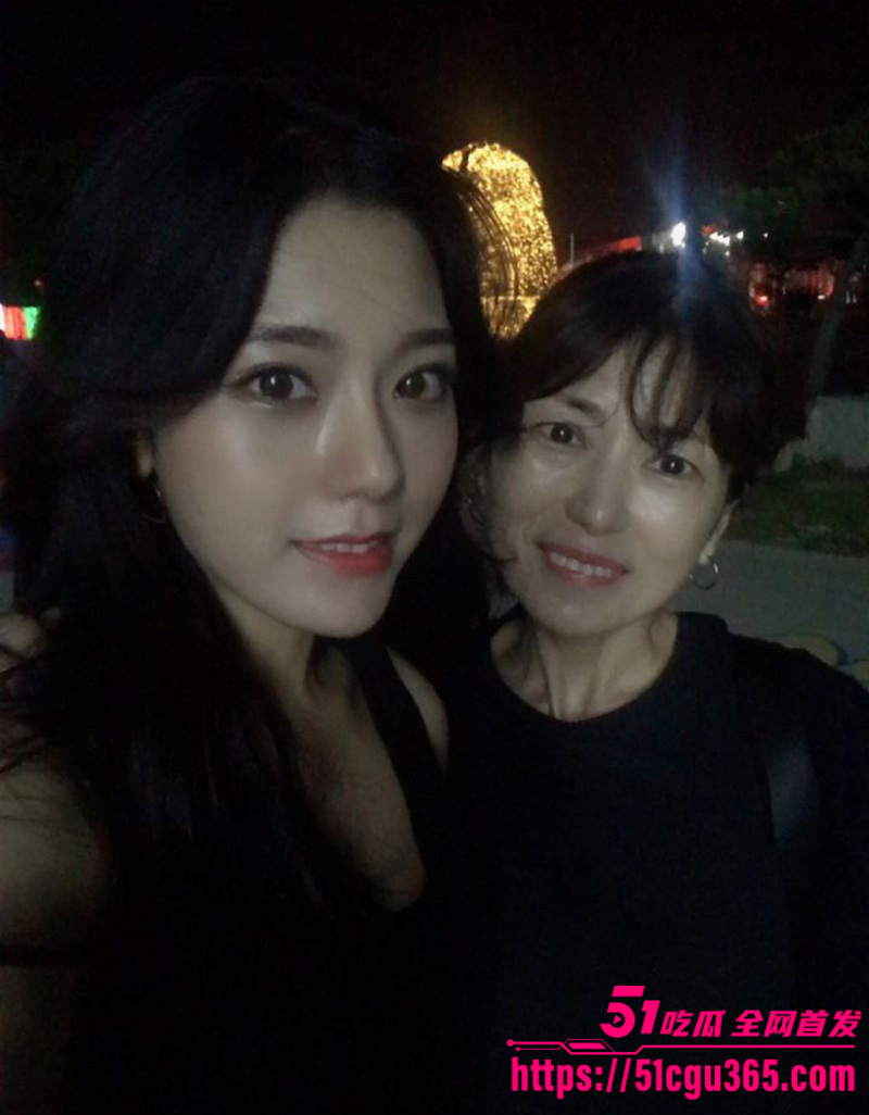 韩国高颜值人妻 妮妮 为业绩献身做爱视频被客户爆光 4 韩国高颜值人妻 妮妮 为业绩献身做爱视频被客户爆光 4