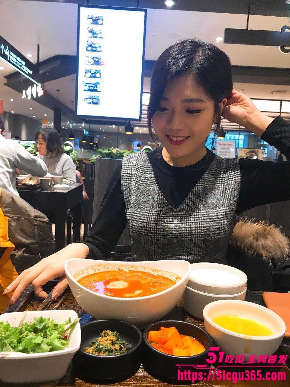 韩国高颜值人妻 妮妮 为业绩献身做爱视频被客户爆光 13 韩国高颜值人妻 妮妮 为业绩献身做爱视频被客户爆光 13