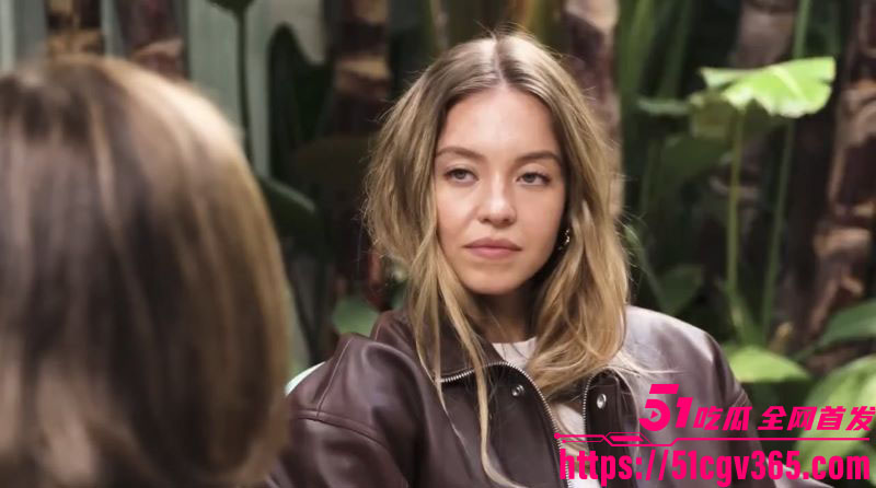 悉尼妹GQ访谈看傻子表情爆火 1