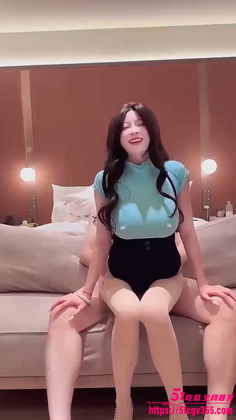 人妻骑乘位露脸啪啪系列 3