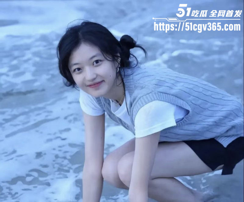 井柏然孙千车内拥吻酒店偷情010