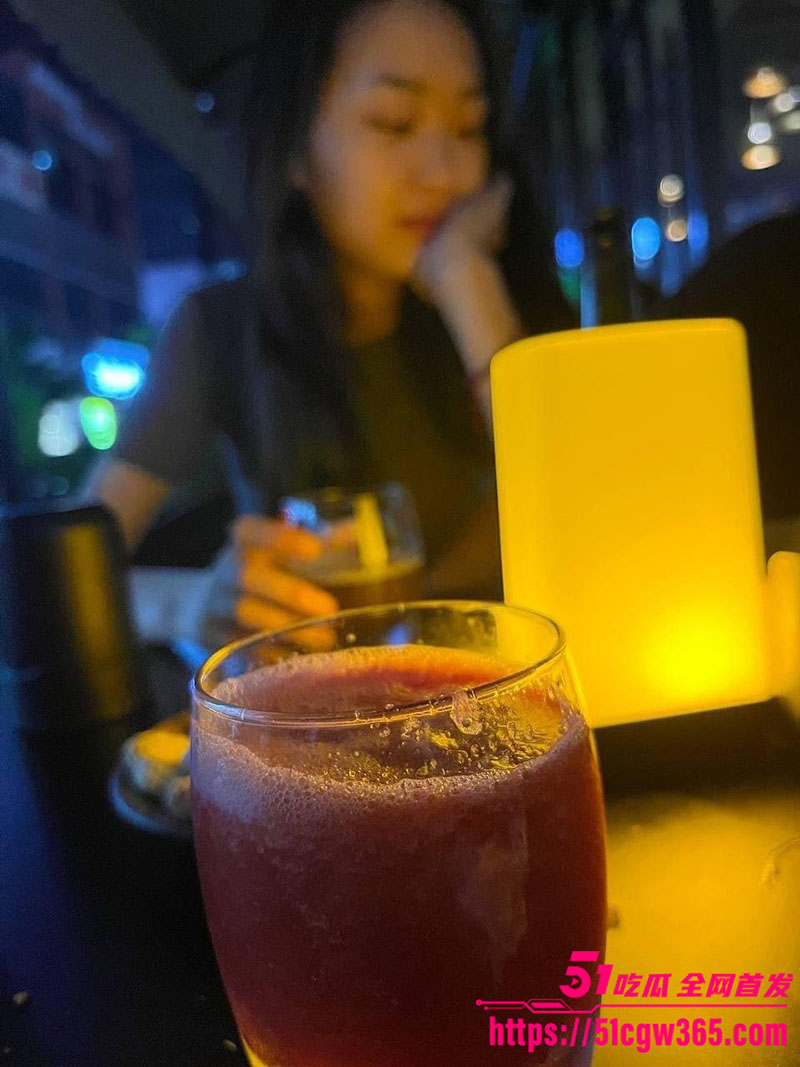 约啪大神 邀约大三学姐淫乱3P  口交深喉SM调教 超淫荡对白刺激感官 绝对的撸管神作！