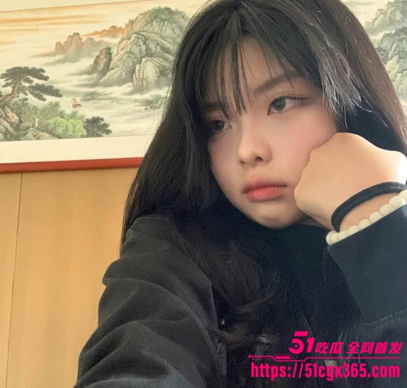 山东工艺美术学院骚货 江知琳 被金主包养调教 2