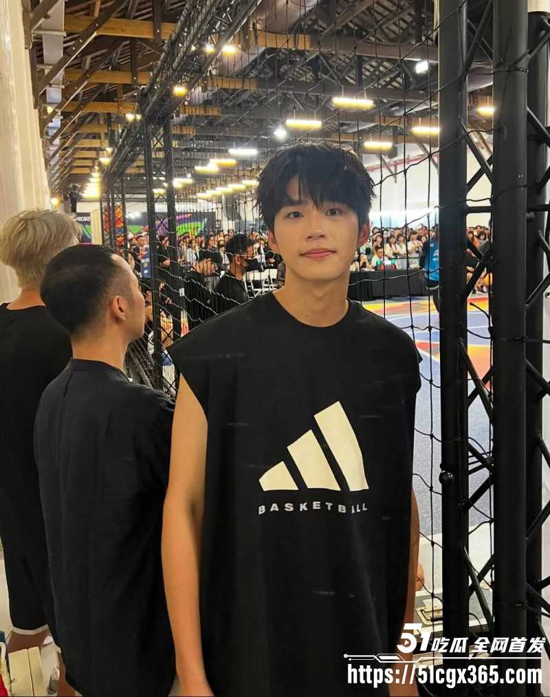 台娱女星简廷芮被曝婚内出轨王品澔014