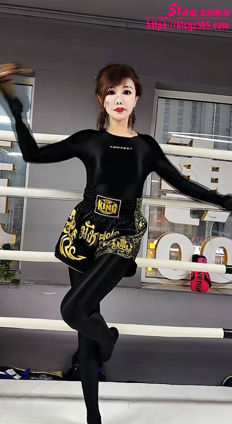 快手琨琨姐姐自慰6