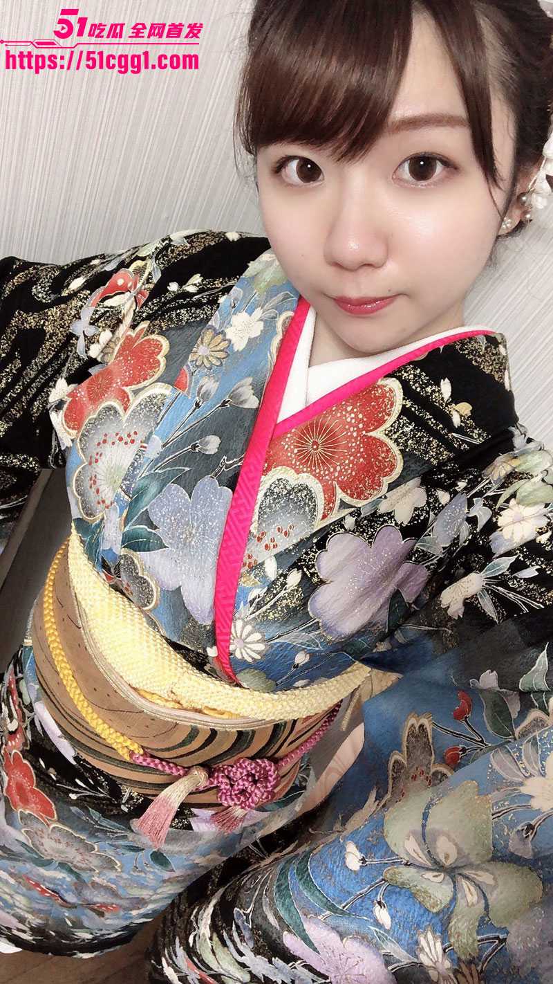 日本变态女职员公司储物间裸露私拍 清纯少女秒变淫荡母狗 巨乳肥臀高清记录！