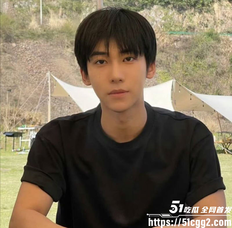 娱乐圈爱豆丁泽仁和唯一的姐事件 4