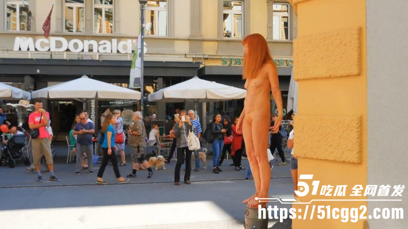 瑞士Biel市举办的身体与自由节01