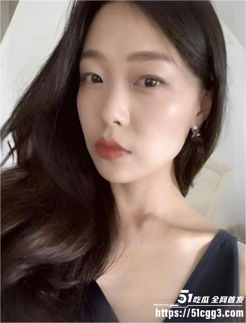 重庆奔驰离异女销售约炮客户03