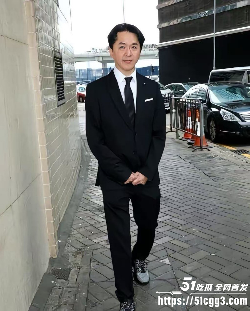 港圈富二代邓兆尊自曝近百名女星投怀送抱07