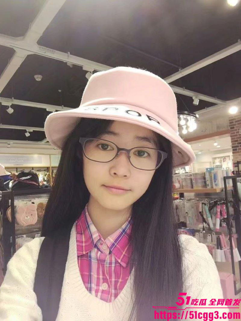 江苏甜妹吴霜性爱视频流出 1