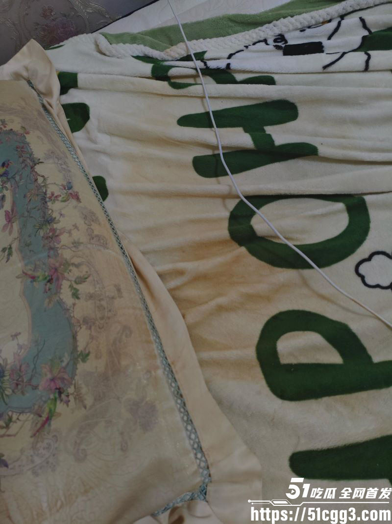 坐台吸毒女韩佳奇千里送逼实锤 11