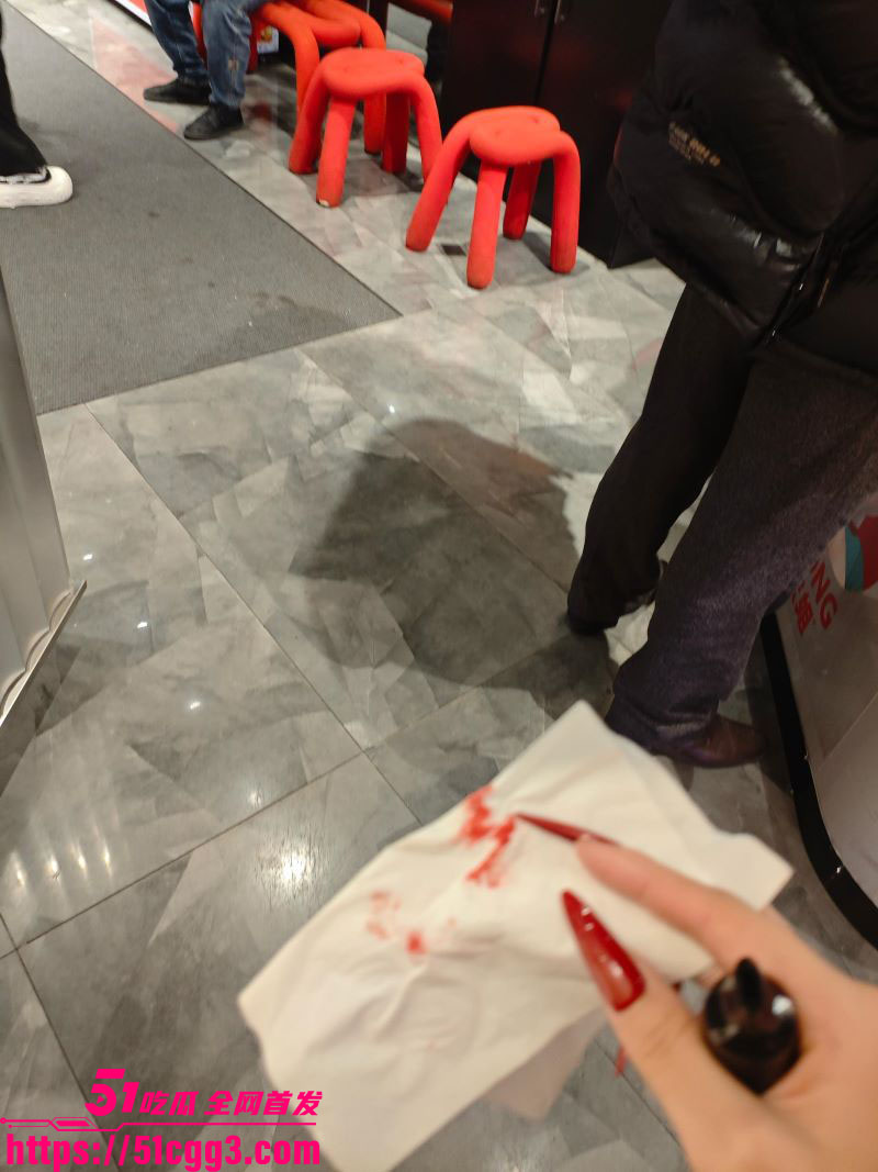 坐台吸毒女韩佳奇千里送逼实锤 5