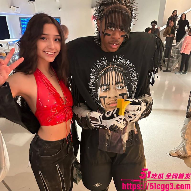 混血美少女Layla Jenner成人片爆红后华丽转身 2