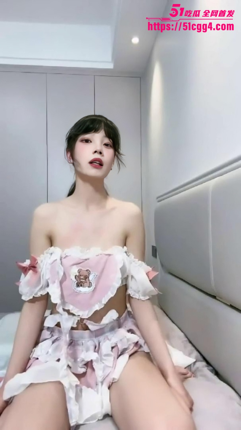 梦梦反差骚妹视频娇喘颤抖2