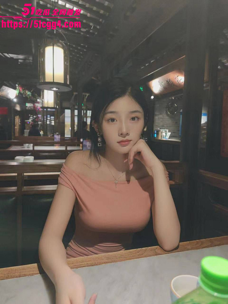 上海师大邓乔馨超大号道具自慰1