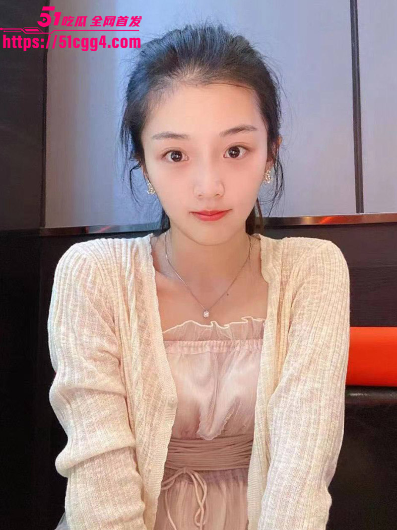 上海师大邓乔馨超大号道具自慰2