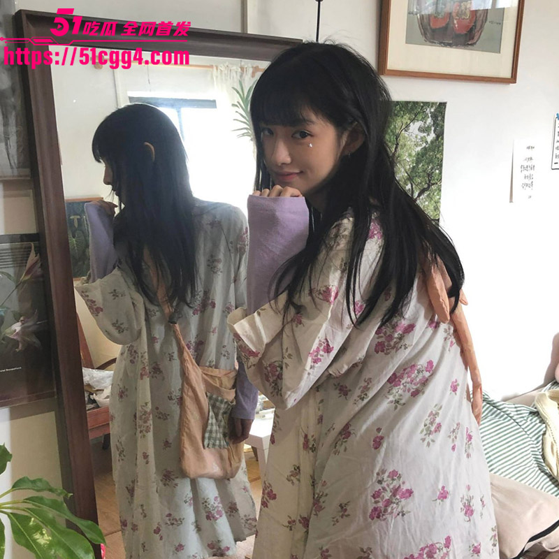 赵虹 在阴蒂涂抹风油精3