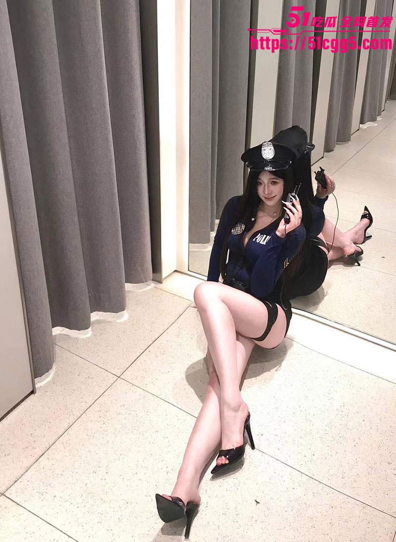 04年巨乳美女被大神酒店爆操4 04年巨乳美女被大神酒店爆操4