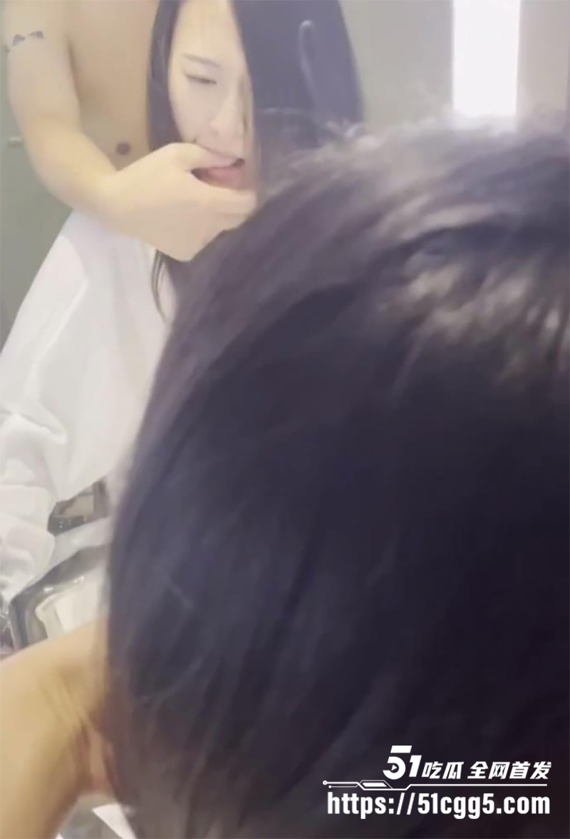 约啪大神杭州炮哥最新约操良家少妇私拍流出8拷贝