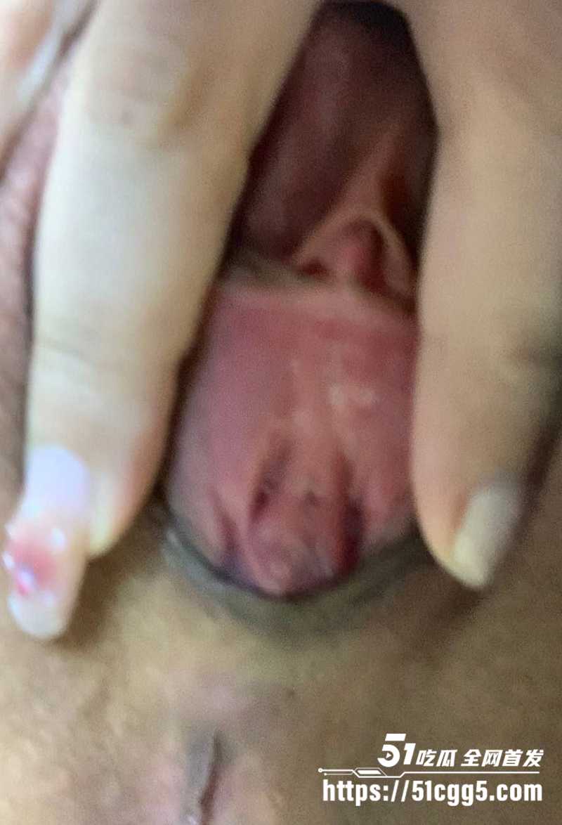 中国石油大学博士生郑琪沅调教露出视频泄密10拷贝