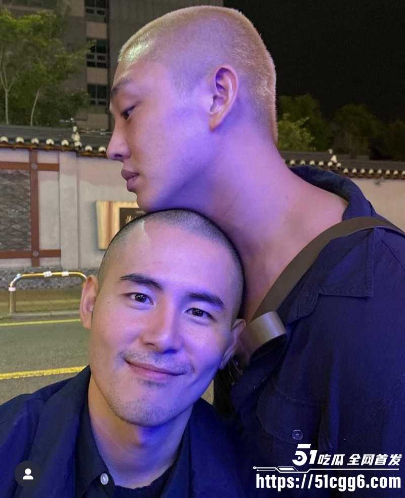 韩国影帝刘亚仁现身上海gay吧017