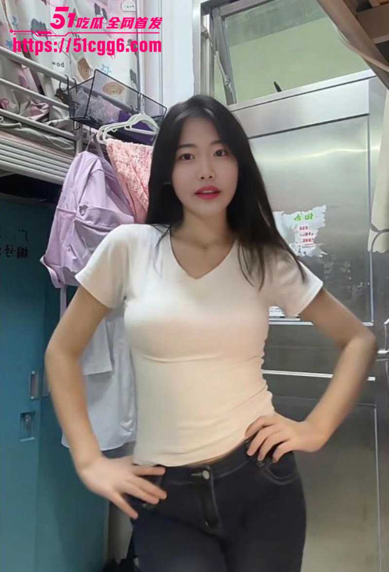 广东大二清纯少女杨云菲裸贷视频流出3拷贝