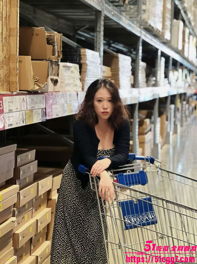 已婚少妇慧慧偷人升级到多人群P 3 已婚少妇慧慧偷人升级到多人群P 3