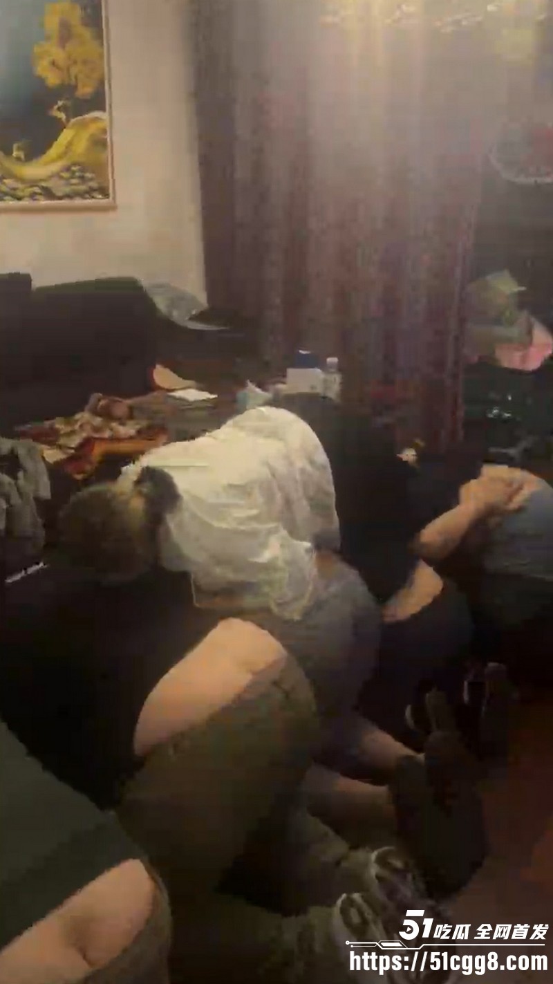 李老八旗下卷毛管奚彻底疯魔 5