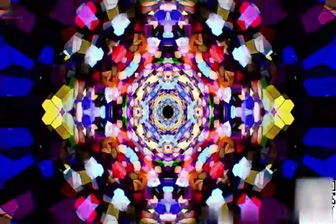 國產av影片 虔誠的修女受到心魔的蠱惑變成慾望滿身的淫蕩修女 帶著肛塞跟男人做愛 最後被顏射