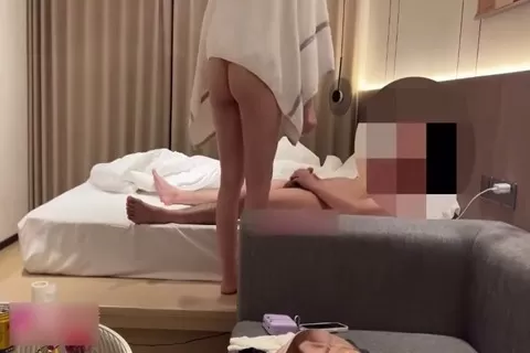 自拍外流 第一次見沒有紋身不抽煙的雞 同意玩69